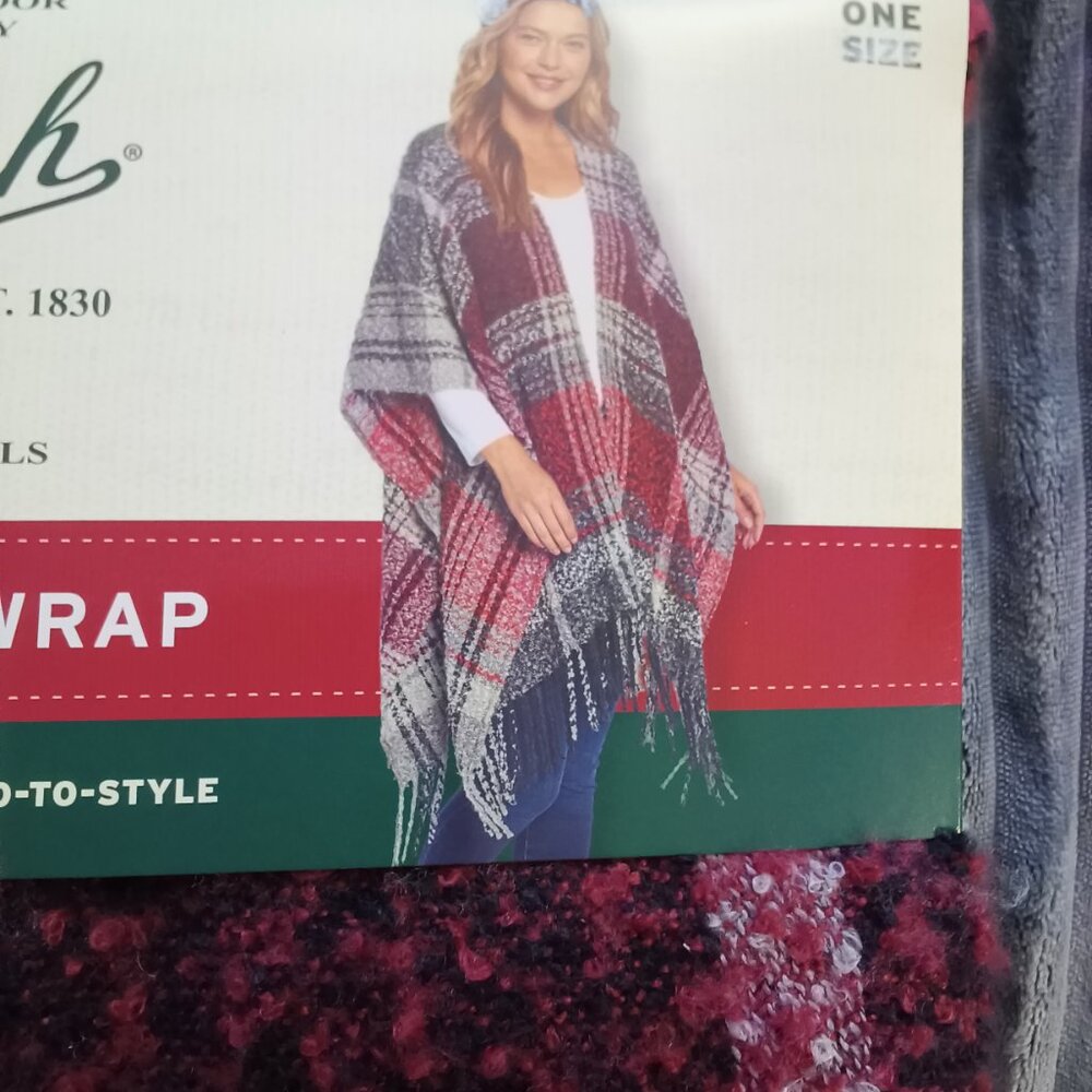 Woolrich Cozy Blanket Wrap - Picture 3 of 5